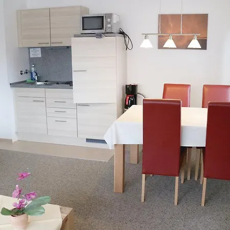 05 Apartment
